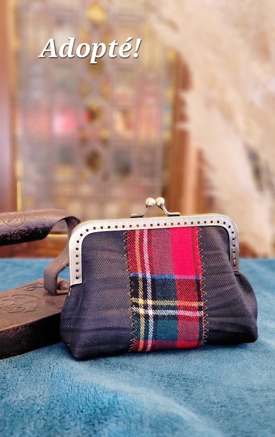 Grand porte-monnaie Anne-Marie noir et tartan