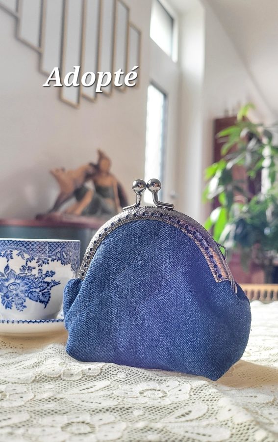 Petit porte-monnaie Anne-Marie bleu matelassé