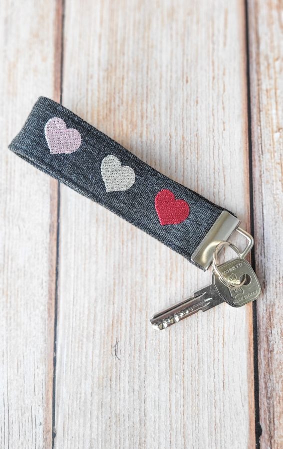 Porte-clé Essentiel Coeur noir
