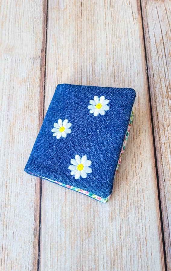 Porte-cartes Essentiel Pâquerette bleu foncé