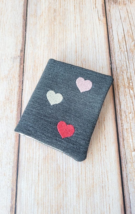 Porte-cartes Essentiel cœur noir
